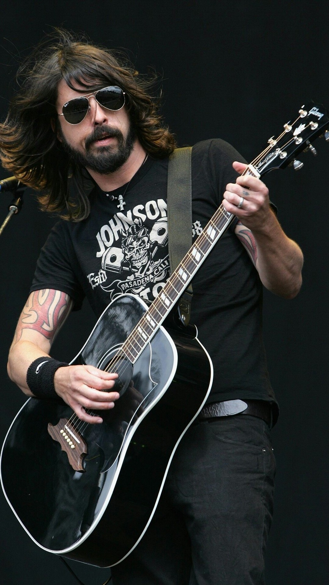 Dave Grohl Foo Fighters iPhone Wallpaper