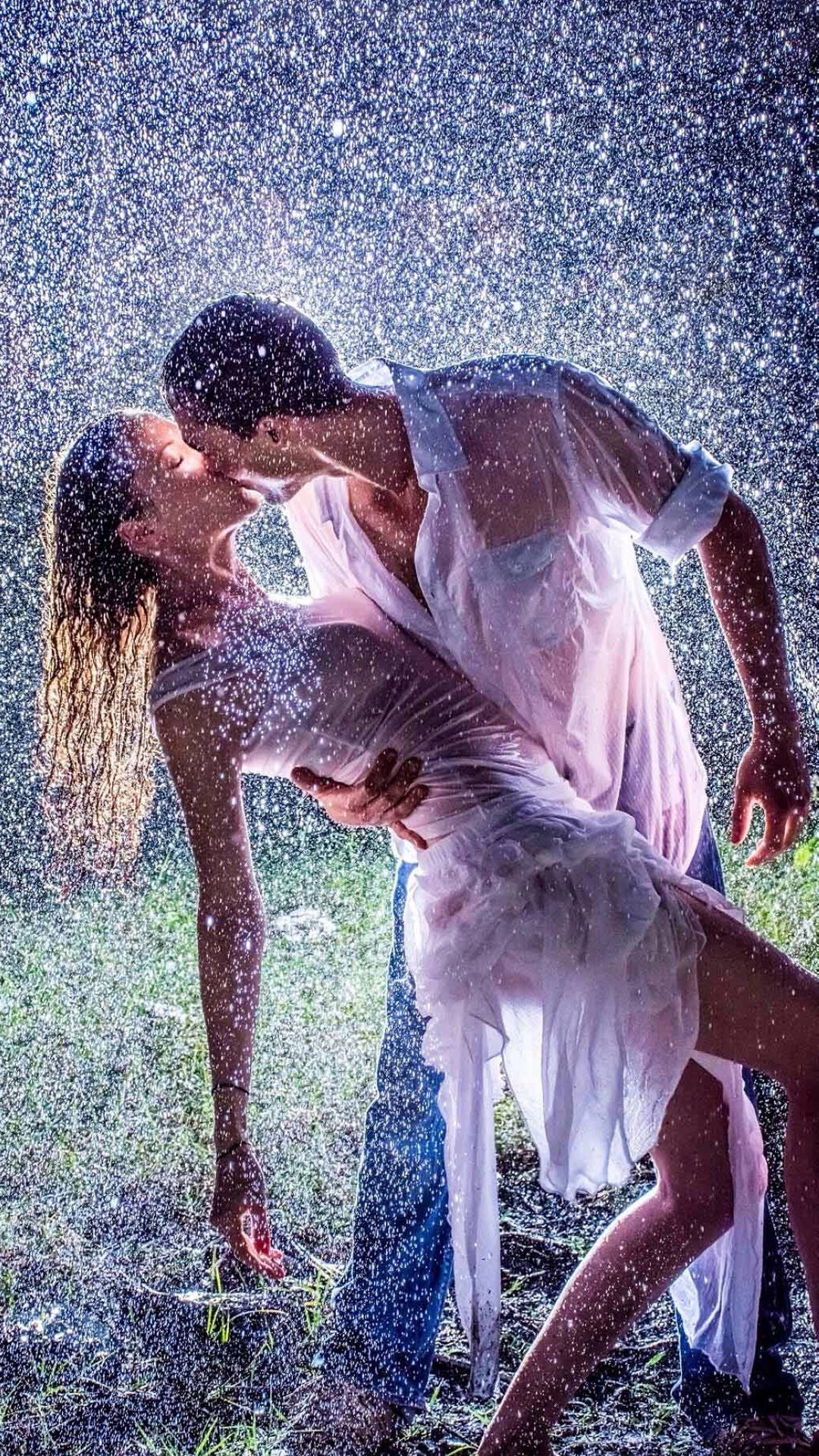 Romantic Couple iPhone Wallpaper in Rain